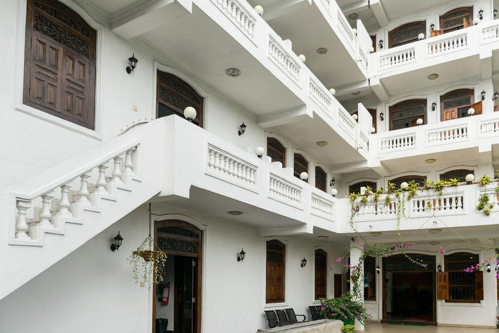 Appartement Dew Grand Regency à Bataduwa Extérieur photo